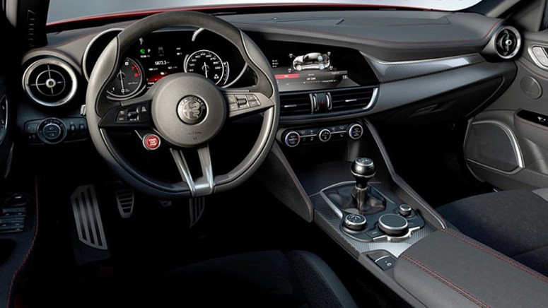 Салон новой Alfa Romeo Giulia перестал быть секретом