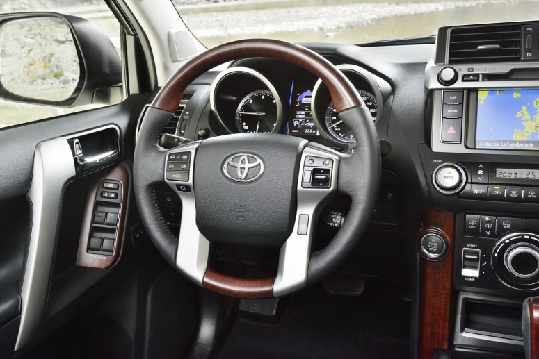 Toyota предложила Prado с новым дизелем и автоматом
