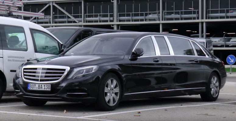 В Германии засняли лимузин Mercedes-Maybach: видео