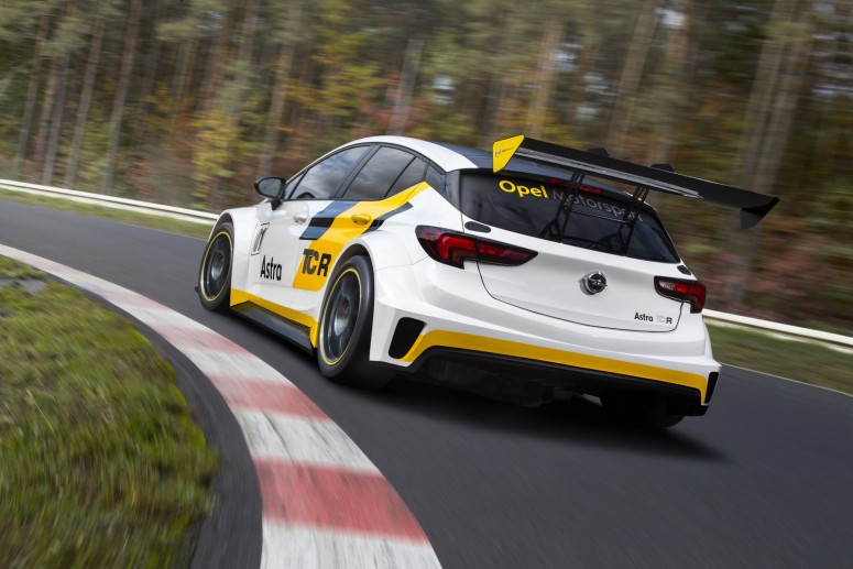 Opel раскрыл гоночную модель Astra TCR