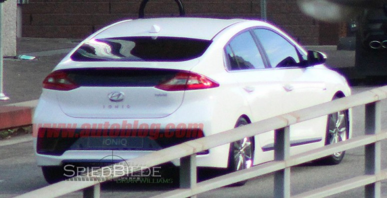 Гибрид Hyundai Ioniq попался фотошпионам