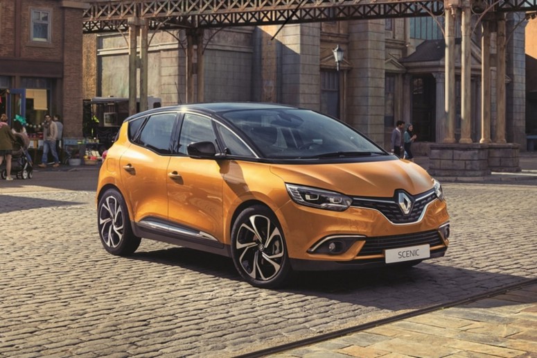 Renault рассекретила дизайн комактвэна Scenic