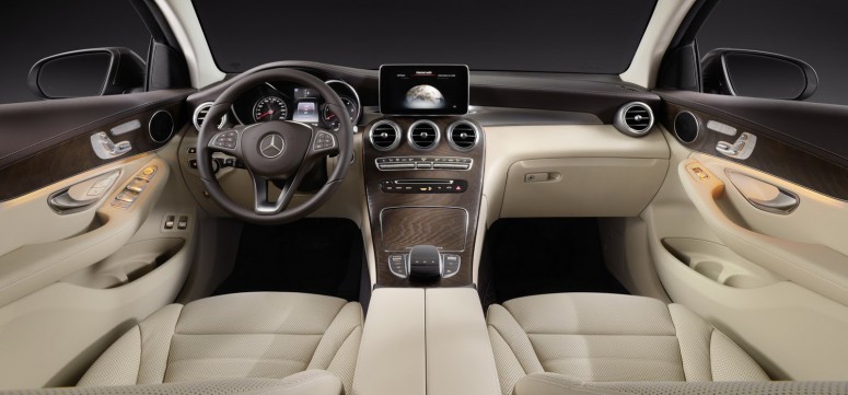 Mercedes-Benz GLC Coupe: BMW X4, бойся меня!