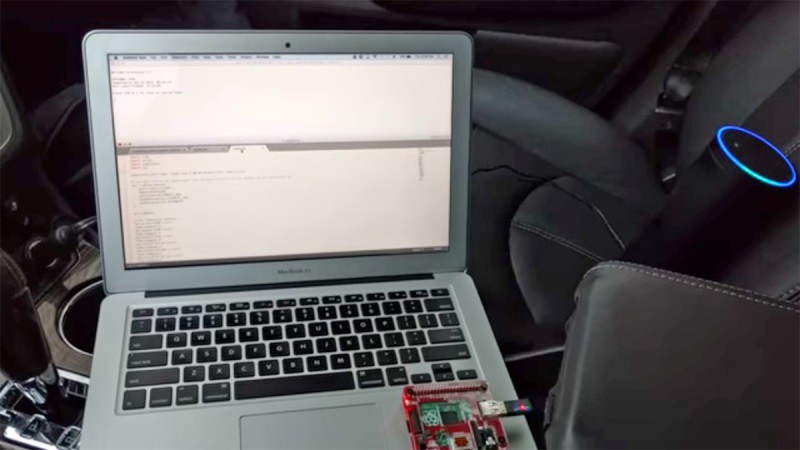 Хакер показал, как завести автомобиль голосом без ключа: видео