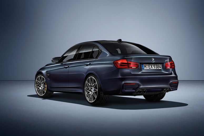 BMW отмечает 30-летие M3 выпуском спецсерии «трешки»