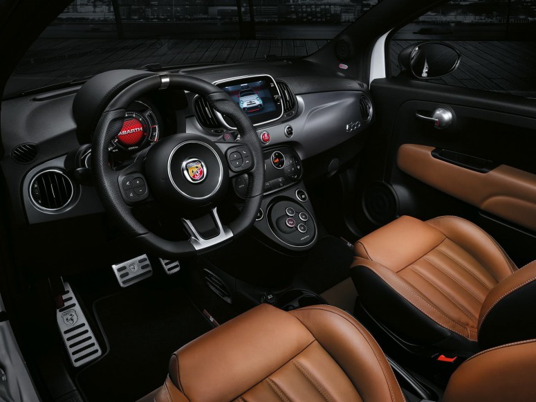 Fiat запускает в Европе обновленный Abarth 595