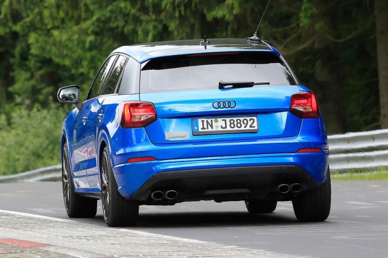 Будущий Audi SQ2 SUV наматывает тестовые километры Нюрбургрингской трассы