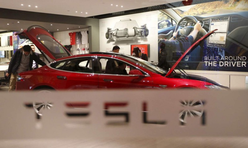 Tesla Motors лишается поставщика компонентов для систем автопилота