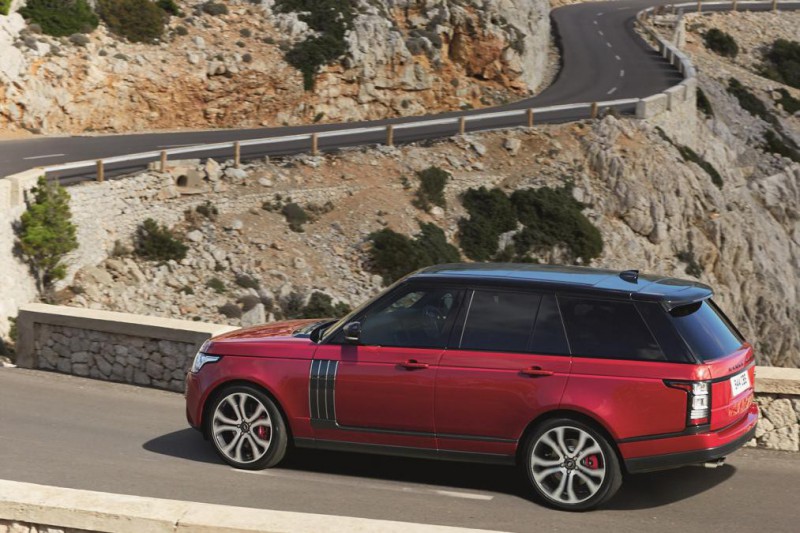 2017 Range Rover получил турбированный V6, автопилот и новую комплектацию