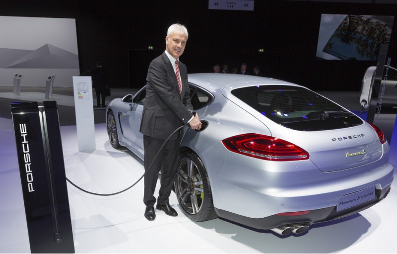 Porsche: нашими станциями «электрозаправок» смогут пользоваться все