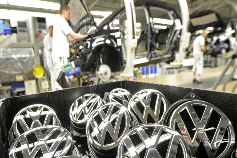 VW придется сократить 30 000 рабочих мест, чтобы оживить производство