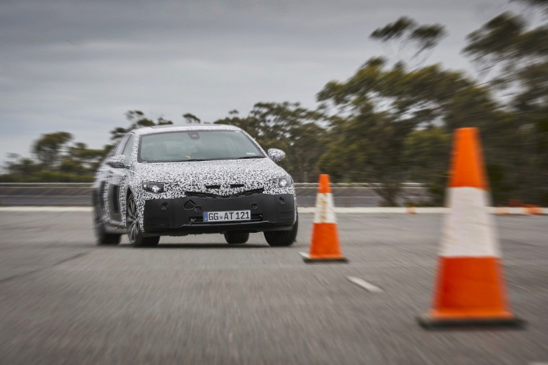 Opel Insignia второго поколения станет легче и получит свежие моторы