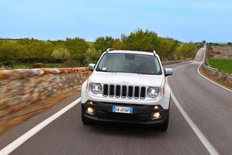 В Украине стартовали продажи кроссовера Jeep Renegade
