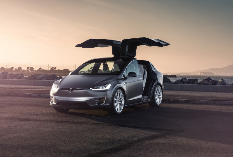 Tesla продолжает наращивать запас хода в своих моделях
