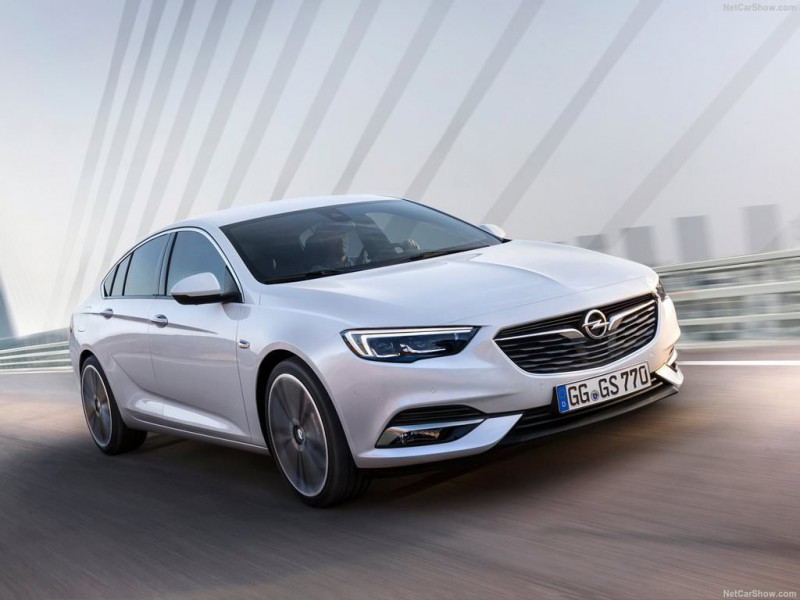 2017 Opel Insignia выходит на европейский рынок с ценой от € 25 940