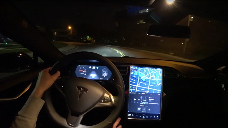 Как оказалось, автопилот Tesla далек от совершенства [видео]