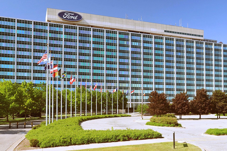 Как выглядят штаб-квартиры известнейших автомобильных компаний?