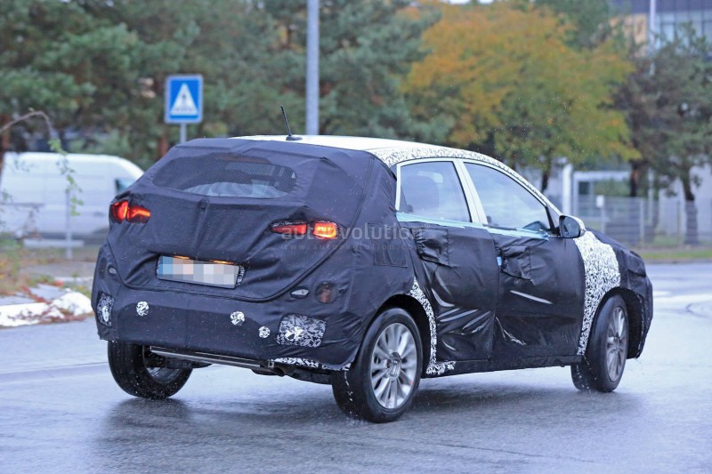 Hyundai дразнит новым суб-компактным внедорожником Kona
