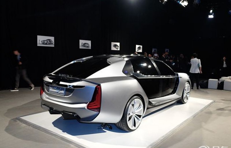 Qoros представил в Шанхае уникальный концепт электрокара, созданный с Koenigsegg