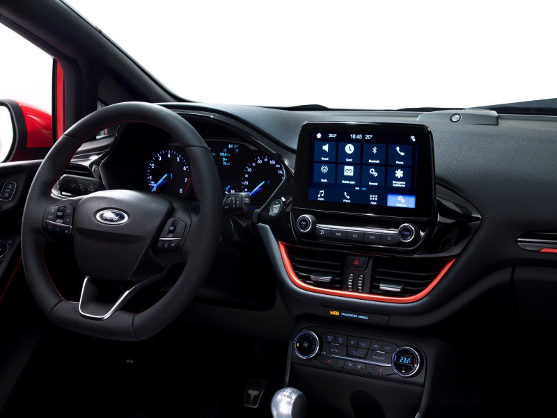 В Европе запустили в производство новую 2017 Ford Fiesta
