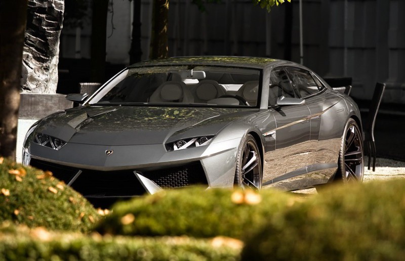 Lamborghini выпустит четырехместный суперкар