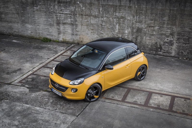 Opel дразнит специальным изданием Adam Black Jack стоимостью 15 тысяч евро