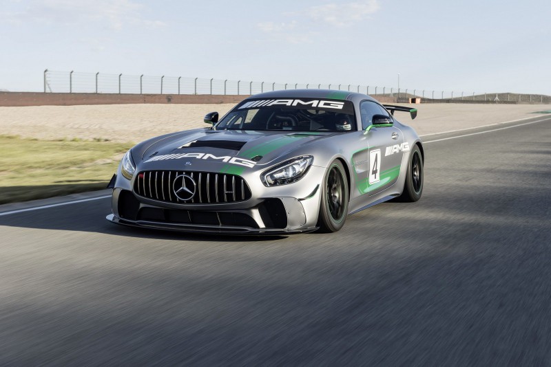 Mercedes-AMG GT4: дорогой атрибут для любителей гоночных трасс