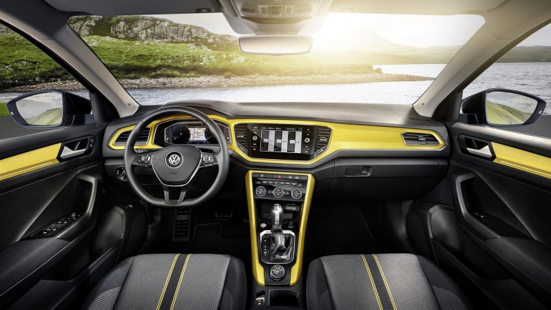 Новый внедорожник 2018 VW T-Roc представили на специальном мероприятии [видео]