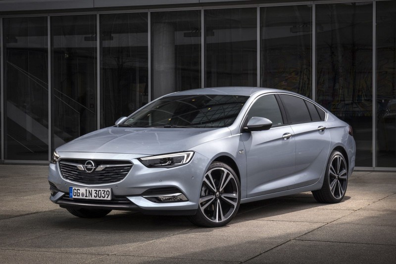 Opel Insignia получила новый би-турбированный дизель в 210 «лошадей»