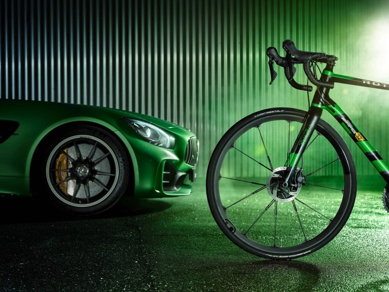 Велосипед Mercedes-AMG R.S2 стоит больше, чем Dacia Sandero