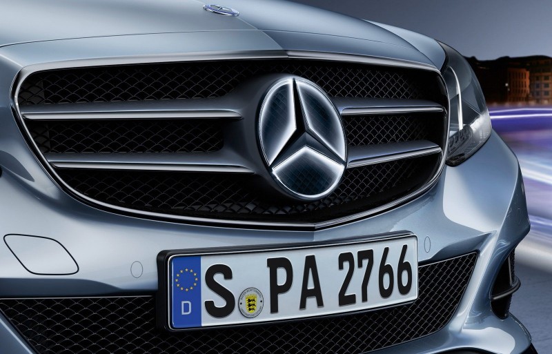Mercedes выпустил собственные светодиодные проекторы, чтобы потеснить китайцев