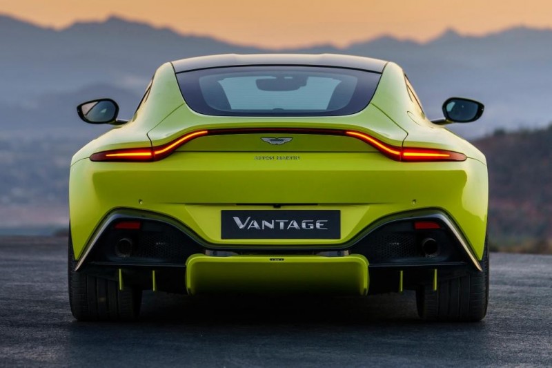 Новый Aston Martin Vantage 2018: британский ответ на Porsche 911