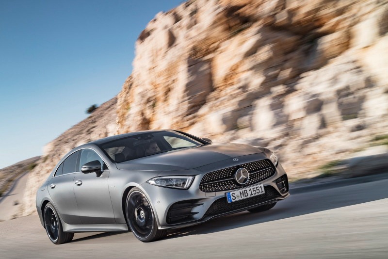 Mercedes объявил цены на новую модель CLS