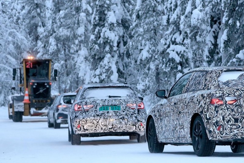 Будущая 2018 Audi A1 проходит зимнее тестирование