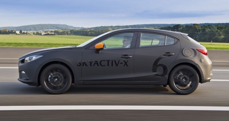 Мотор Mazda Skyactiv-X: эксперименты с дизельным циклом на бензине