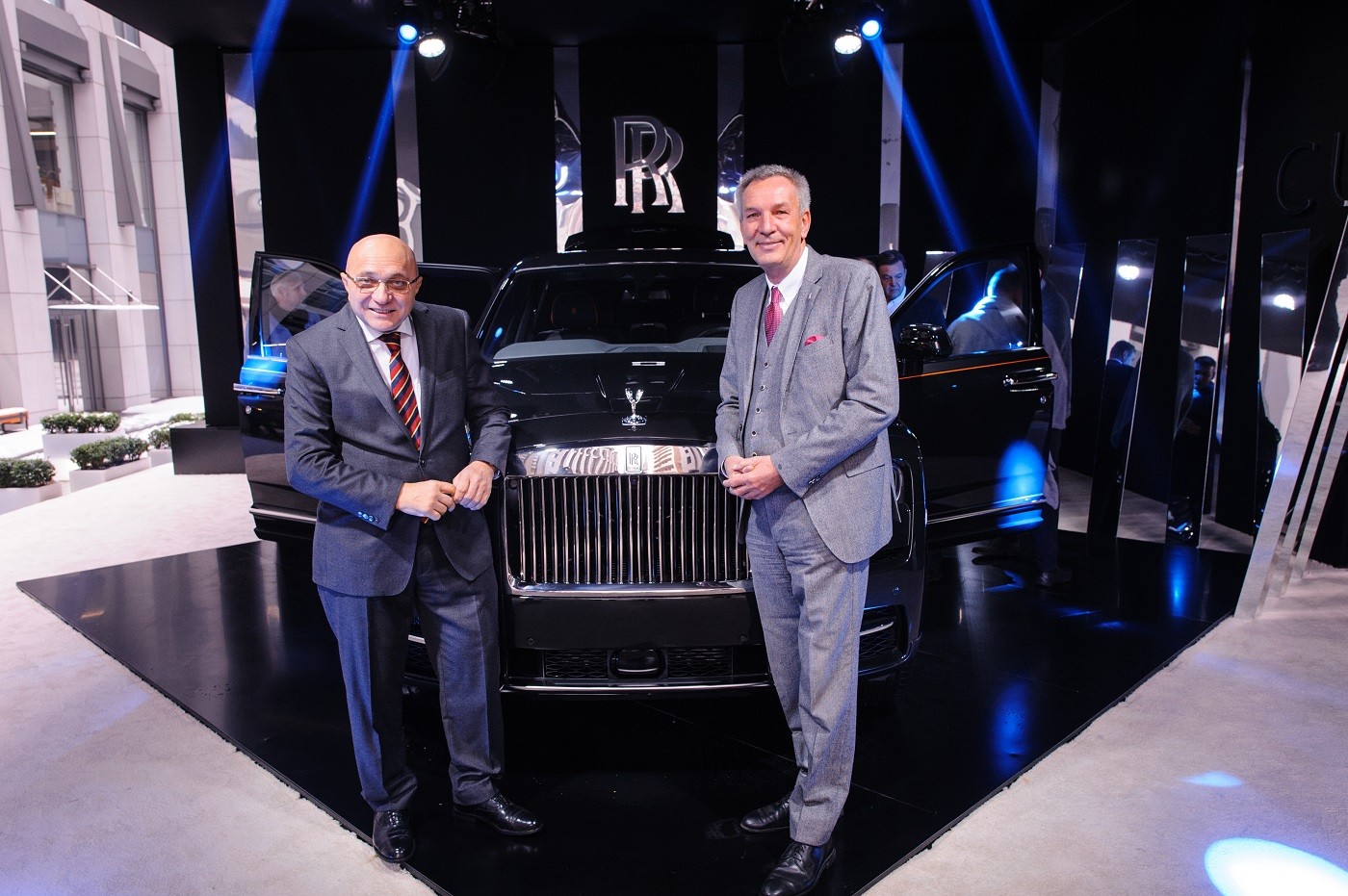 В Украине презентовали первый внедорожник от Rolls-Royce: сколько просят?