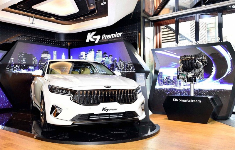 Обновленную Kia Cadenza представили в Корее как  K7 Premier