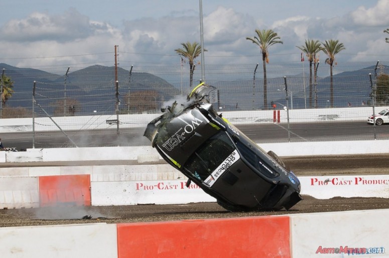 Subaru Impreza WRX: авария на чемпионате RallyCross [видео]
