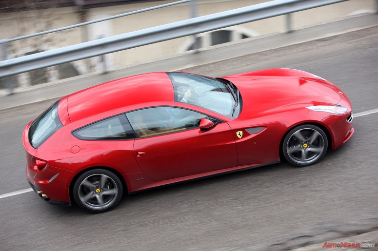 Тест-драйв Ferrari FF 2012: свежие фото и видео