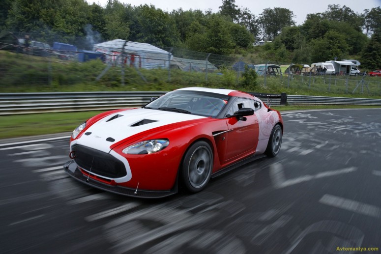 Aston Martin готовится к 24-часовой гонке Нюрбургринга