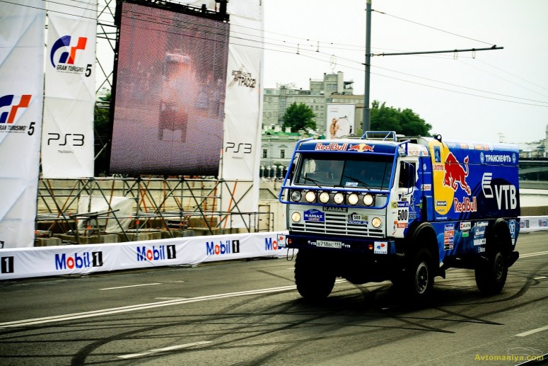 Moscow City Racing 2011: взгляд изнутри (фоторепортаж, видео)