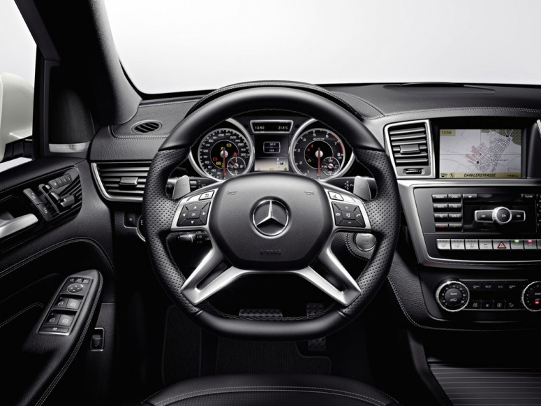 2012 Mercedes-Benz ML63 AMG: подробности [aото и видео]