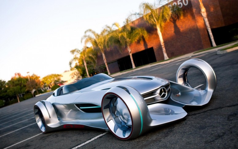 Mercedes Silver Arrow - футуристический концепт для Голливуда
