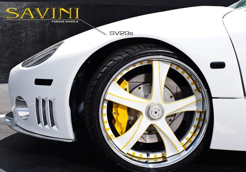 Бело-золотой Spyker C8 Savini от знаменитого певца Akon [фото]