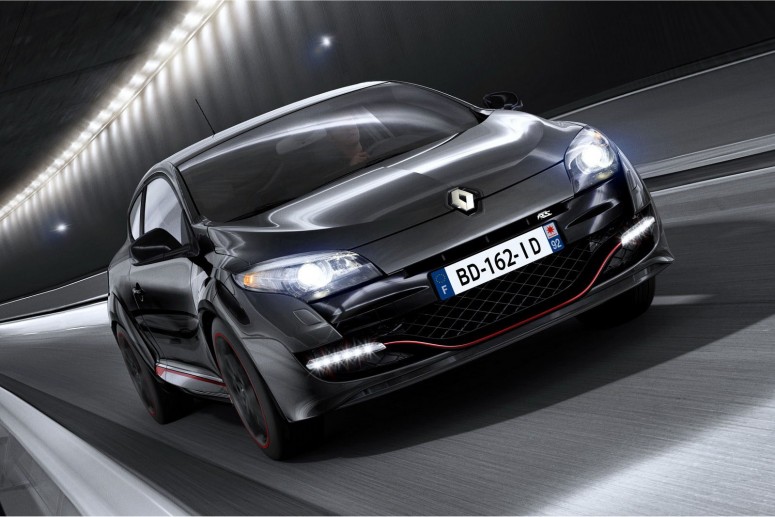 Renault Megane: омоложение стиля и обновление двигателей