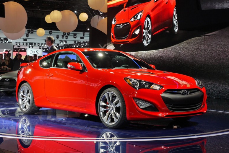 Hyundai увеличило мощность Genesis Coupe 2013 [3 видео]