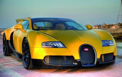 Bugatti представит в Катаре желтый Veyron