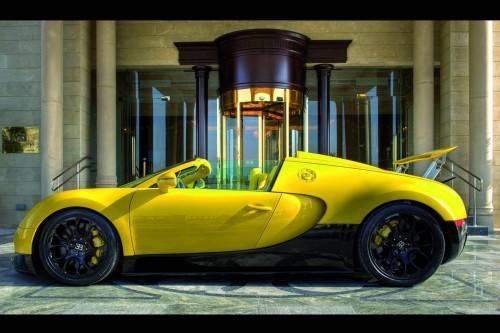 Bugatti представит в Катаре желтый Veyron