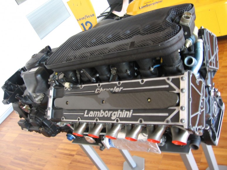 Lamborghini упрямо отказывается от турбированных двигателей