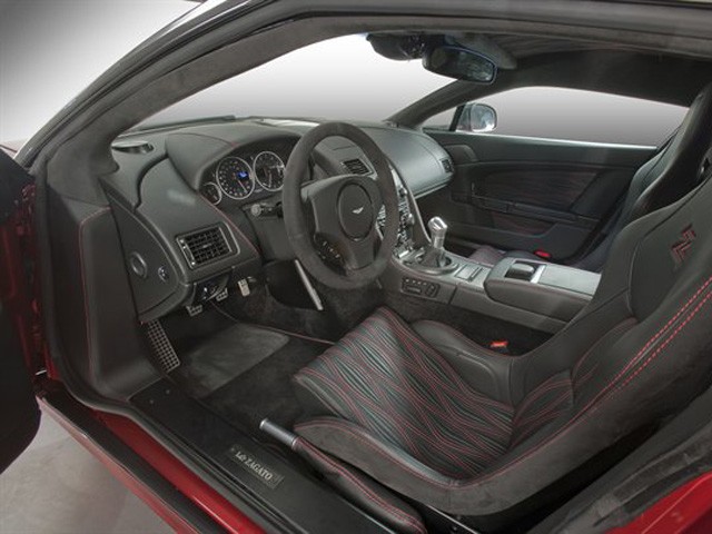 Aston Martin V12 Zagato: полностью разработанный в Великобритании [фото]